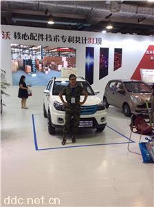  酷路斯沃电动四轮车